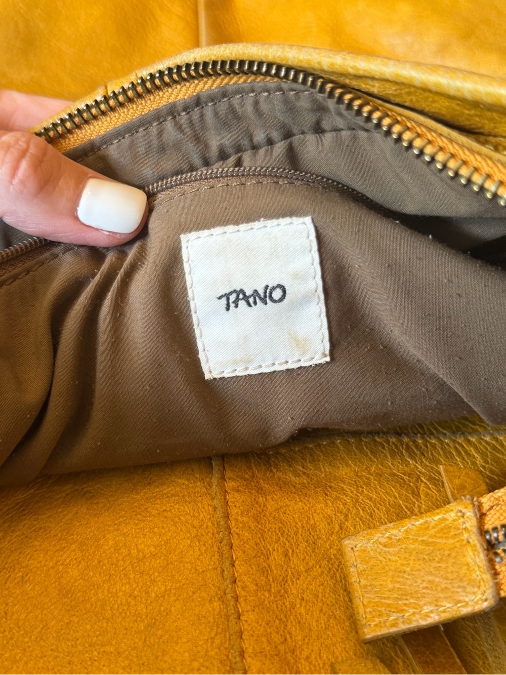 Rare Vintage Tano Italian Leather Slouchy Shoulder Bag - Mustard - Picture 9 of 15